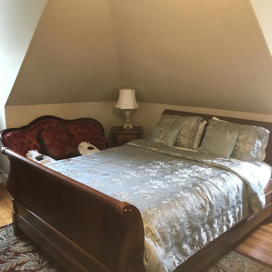 Edgewood Manor Inn Bed And Breakfast Провиденс Экстерьер фото